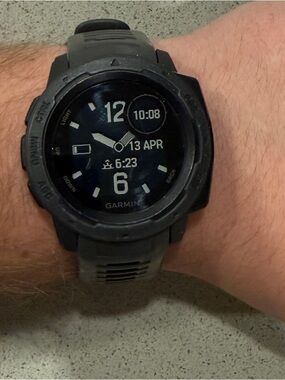 Garmin Instinct Standard Edition Graphite black gray Sports GPS/Tactical Watch